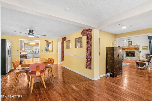 169 Adcock Hollow Rd, Harriman, TN 37748