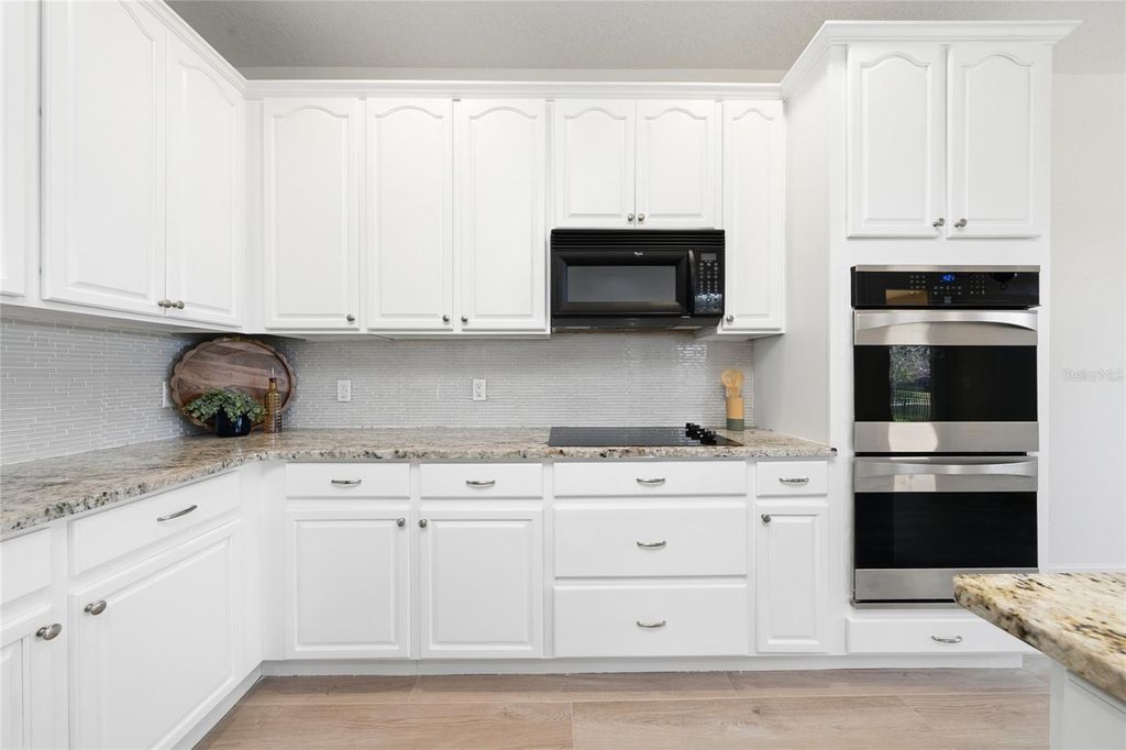 Image 15 of property listing at 9920 CHORLTON CIRCLE, Orlando, FL 32832
