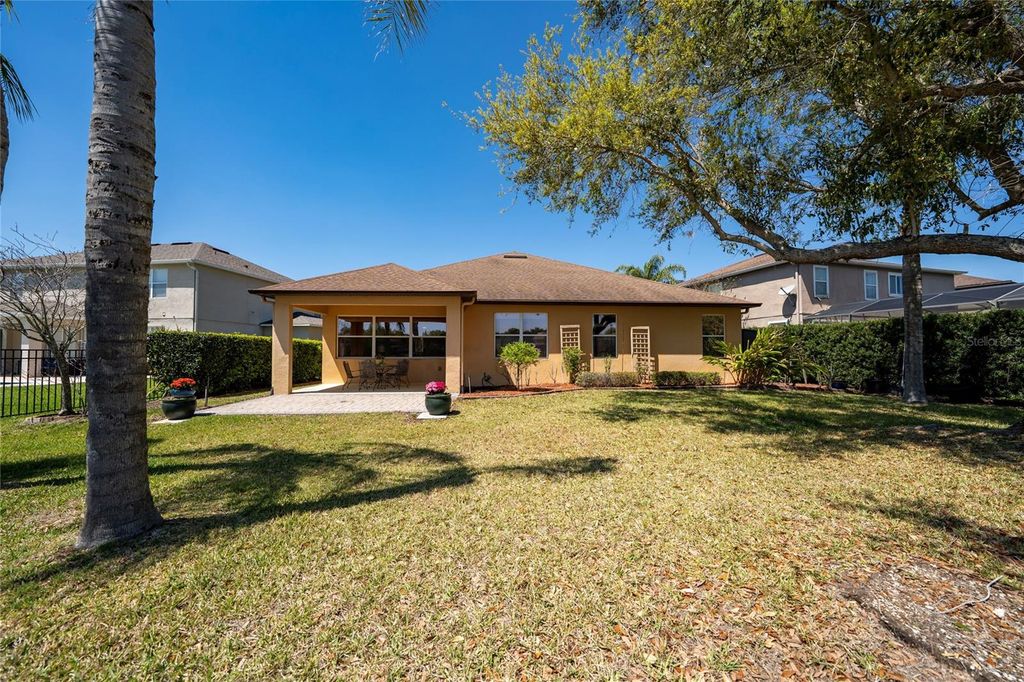 Image 3 of property listing at 9920 CHORLTON CIRCLE, Orlando, FL 32832