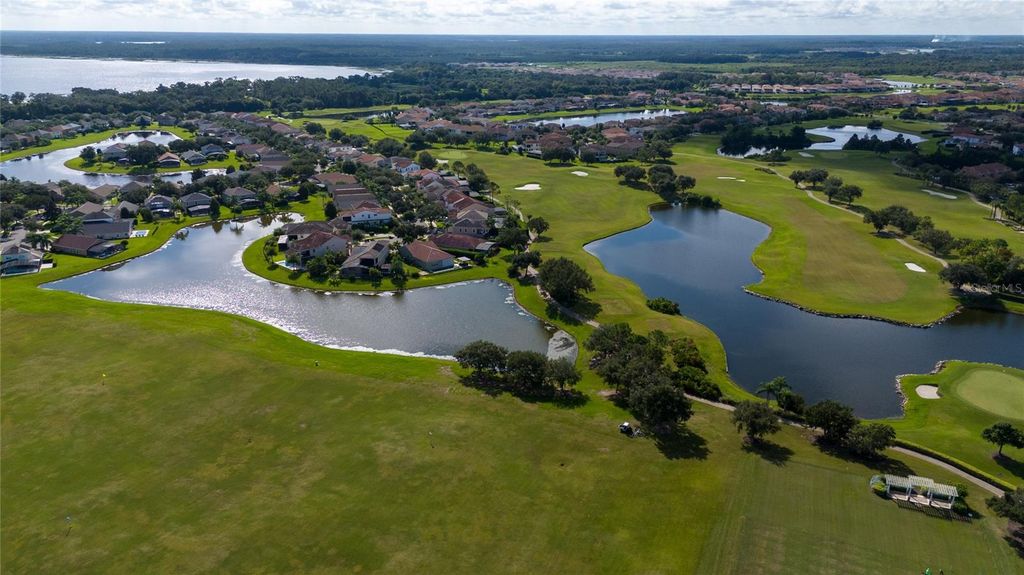 Image 39 of property listing at 9920 CHORLTON CIRCLE, Orlando, FL 32832