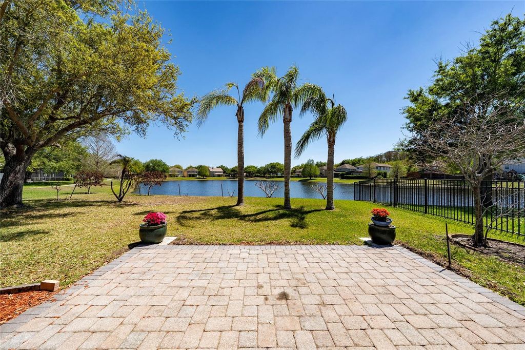 Image 5 of property listing at 9920 CHORLTON CIRCLE, Orlando, FL 32832