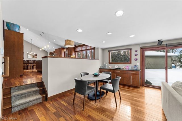 26332 Annesley Road, Beachwood, OH 44122