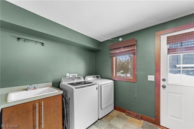 26332 Annesley Road, Beachwood, OH 44122