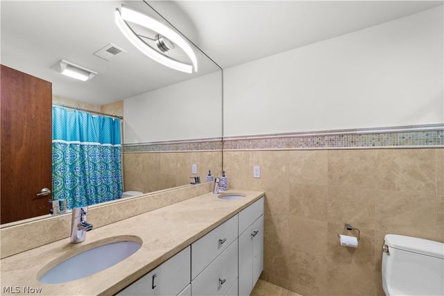 26332 Annesley Road, Beachwood, OH 44122