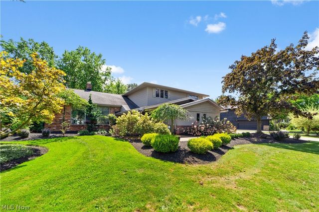 26332 Annesley Road, Beachwood, OH 44122