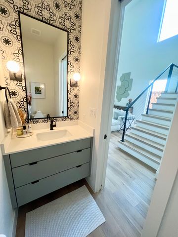 2407 Crossman Avenue, Dallas, TX 75212