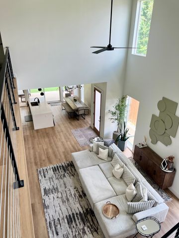 2407 Crossman Avenue, Dallas, TX 75212