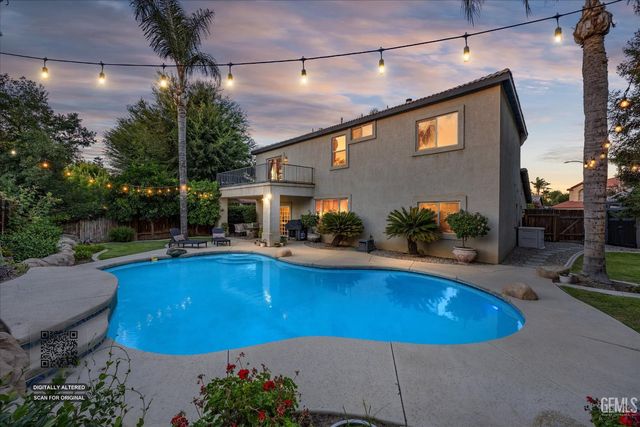 6009 Lakewood Shores Drive, Bakersfield, CA 93312