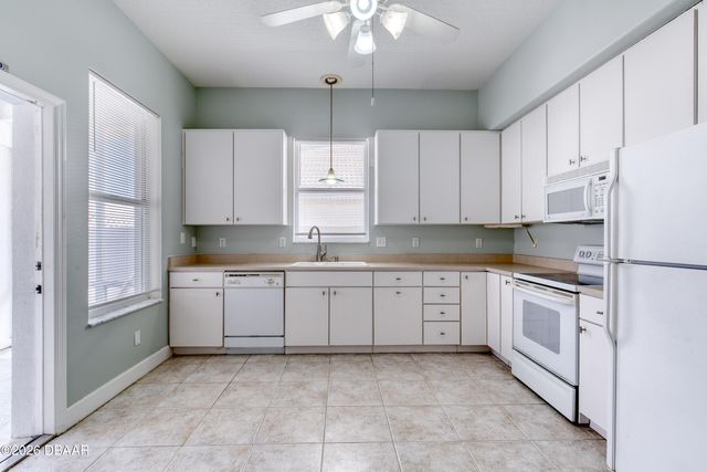 169 Key Colony Court, Daytona Beach Shores, FL 32118