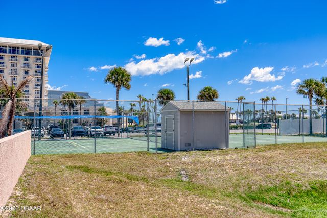169 Key Colony Court, Daytona Beach Shores, FL 32118