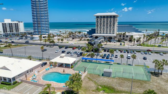 169 Key Colony Court, Daytona Beach Shores, FL 32118