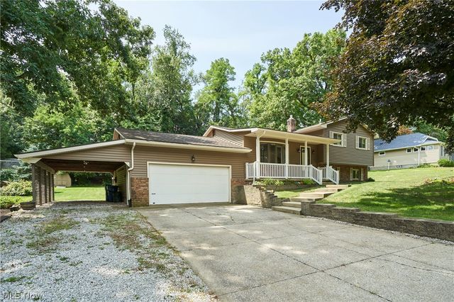 792 Jolson Avenue, Akron, OH 44319