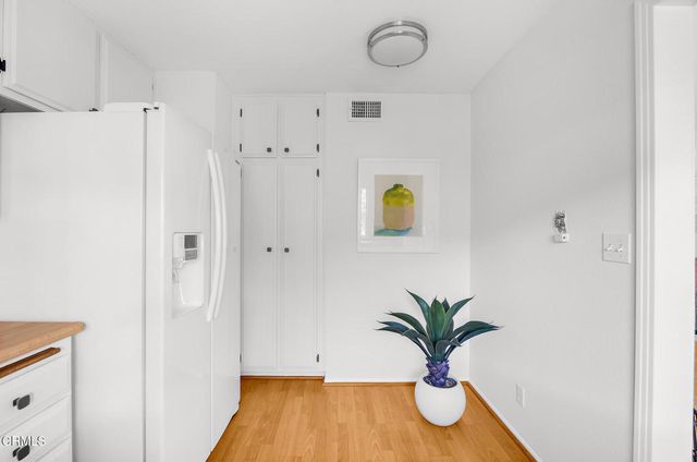 4141 Via Marisol 314, Los Angeles, CA 90042