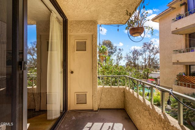 4141 Via Marisol 314, Los Angeles, CA 90042
