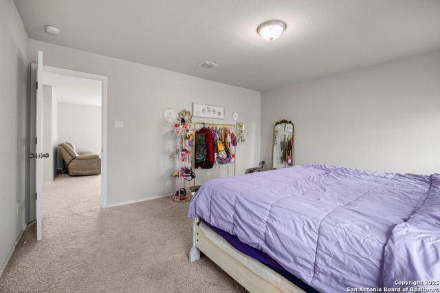 4810 heathers cross, St Hedwig, TX 78152