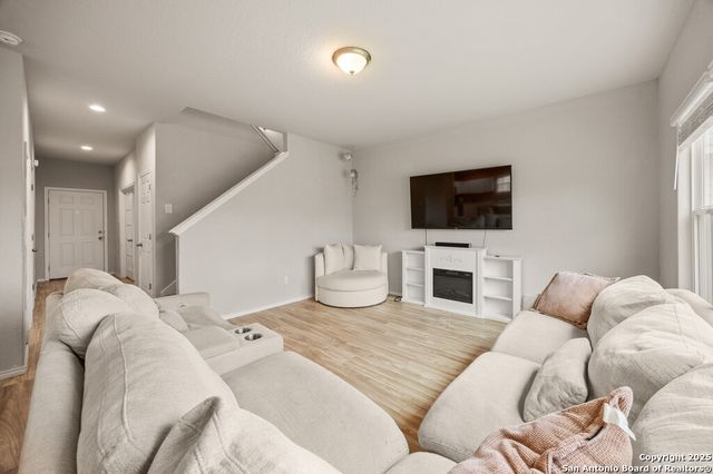 4810 heathers cross, St Hedwig, TX 78152