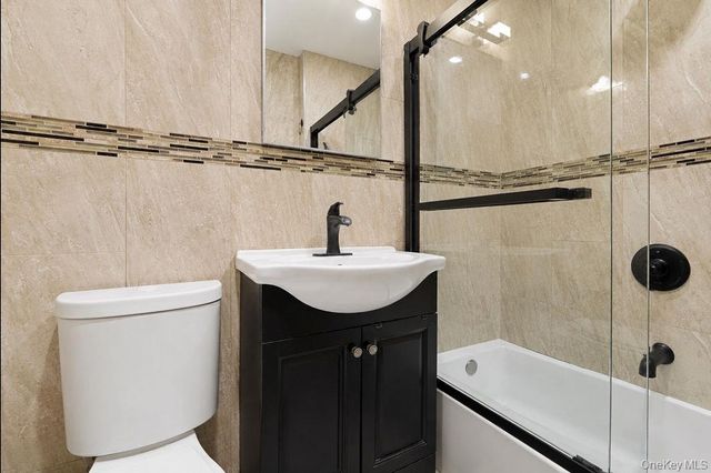 2876 Harrington Avenue, Bronx, NY 10461