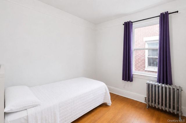 2876 Harrington Avenue, Bronx, NY 10461