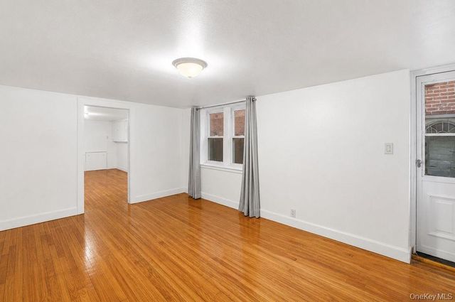 2876 Harrington Avenue, Bronx, NY 10461