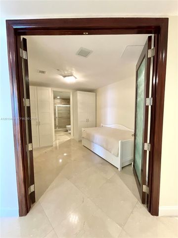 16001 Collins Ave 703, Sunny Isles Beach, FL 33160