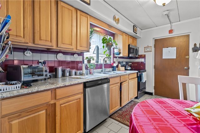 510 Child Street 105B, Warren, RI 02885