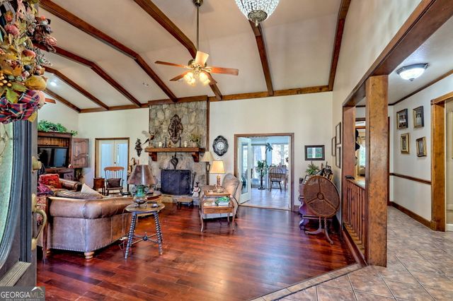 428 Orchard View Lane, Lakemont, GA 30552