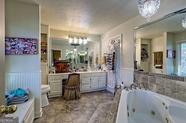 428 Orchard View Lane, Lakemont, GA 30552