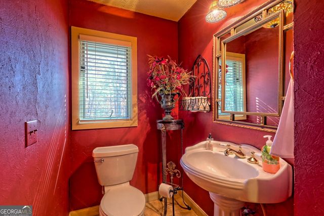 428 Orchard View Lane, Lakemont, GA 30552