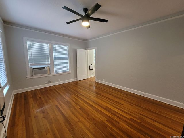 703 W French Pl Apt 2, San Antonio, TX 78212
