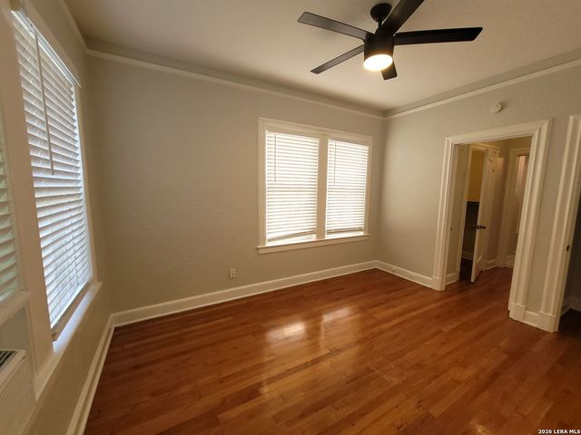 703 W French Pl Apt 2, San Antonio, TX 78212