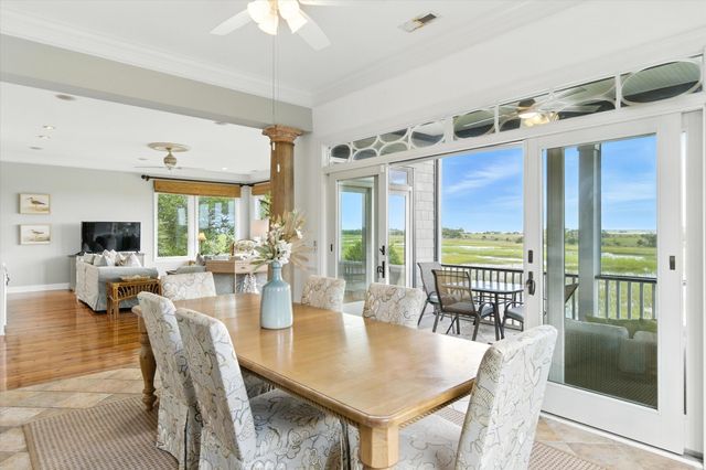 37 Seagrass Lane, Isle Of Palms, SC 29451