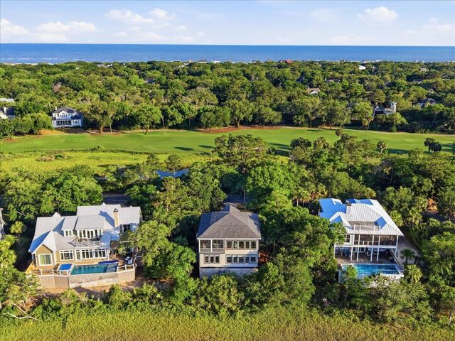37 Seagrass Lane, Isle Of Palms, SC 29451