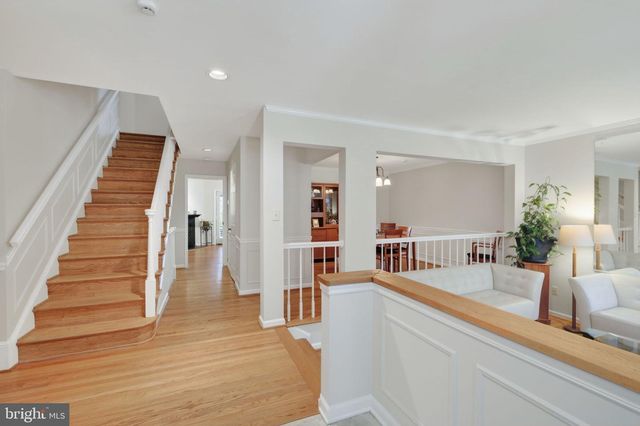 6 BENTRIDGE CT, Potomac, MD 20854