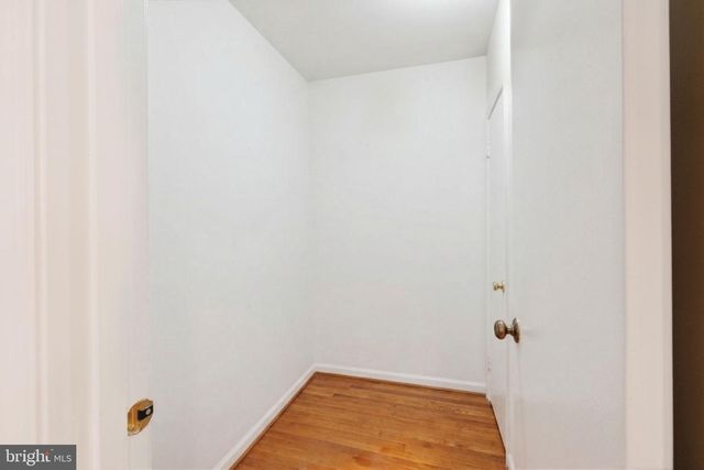 6 BENTRIDGE CT, Potomac, MD 20854