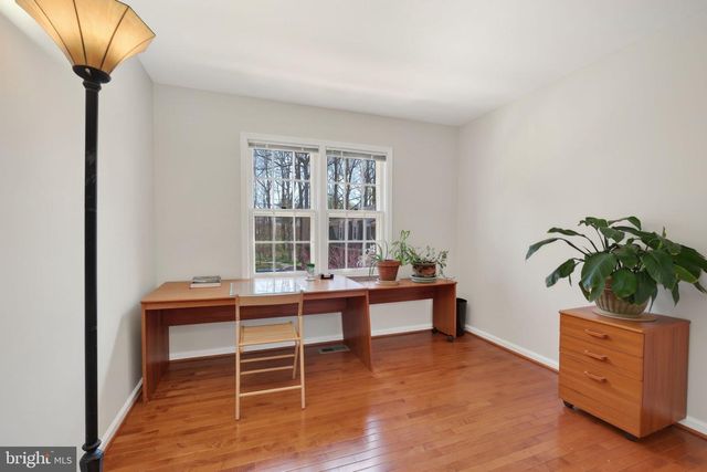 6 BENTRIDGE CT, Potomac, MD 20854