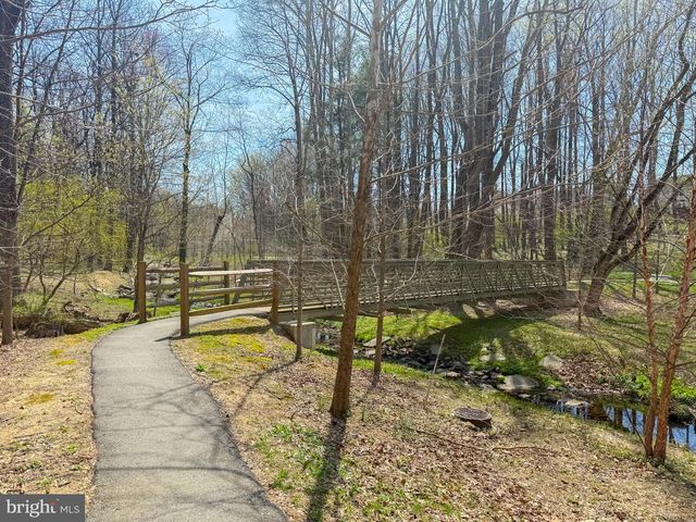 6 BENTRIDGE CT, Potomac, MD 20854