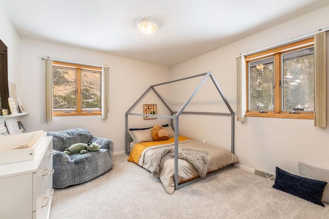 2620 W Garden Park DRIVE, Glendale, WI 53209