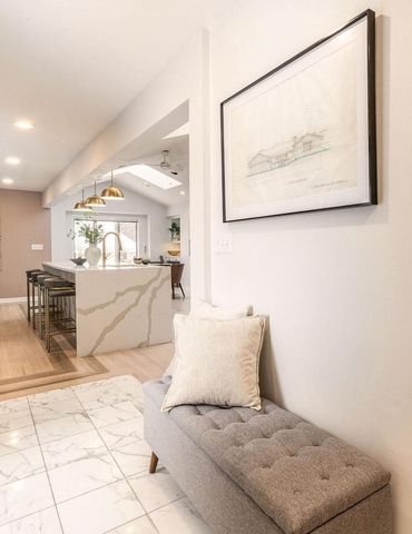 2620 W Garden Park DRIVE, Glendale, WI 53209