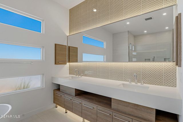 1853 POMMEL Place, El Paso, TX 79911