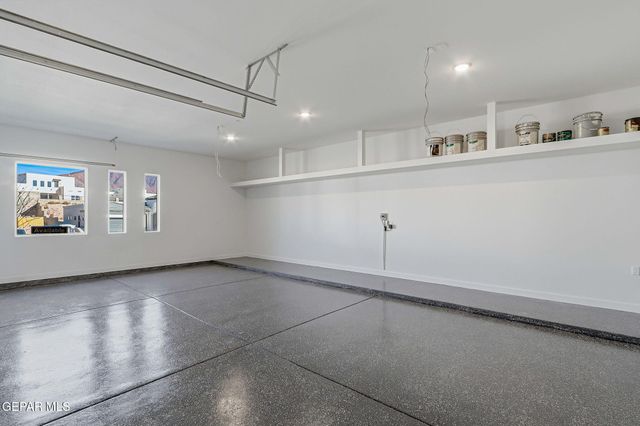 1853 POMMEL Place, El Paso, TX 79911