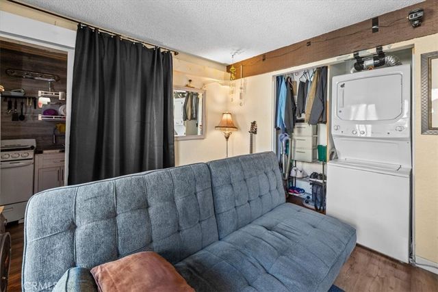 760 Blue Jay 1, Big Bear Lake, CA 92315