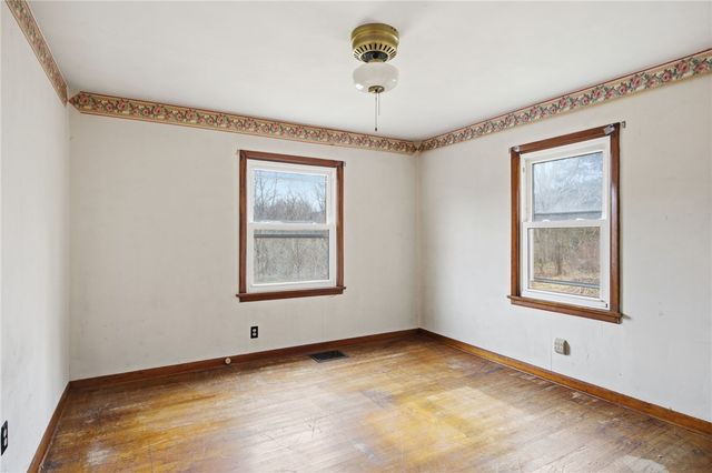 105 Pine St, Trafford, PA 15085