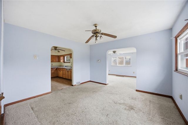 105 Pine St, Trafford, PA 15085