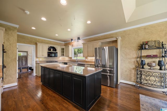 1724 INDIAN CREEK DRIVE, Vestavia Hills, AL 35243