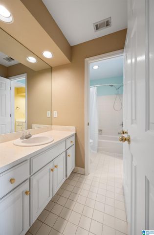 1724 INDIAN CREEK DRIVE, Vestavia Hills, AL 35243