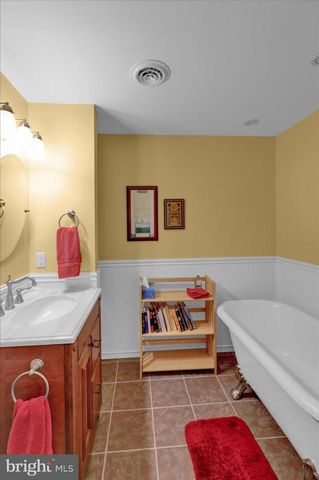 14 TEWKESBURY, Reading, PA 19610