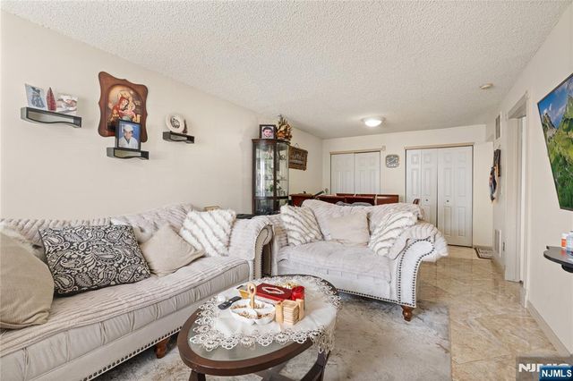 1338 Lavender Court, Mahwah, NJ 07430