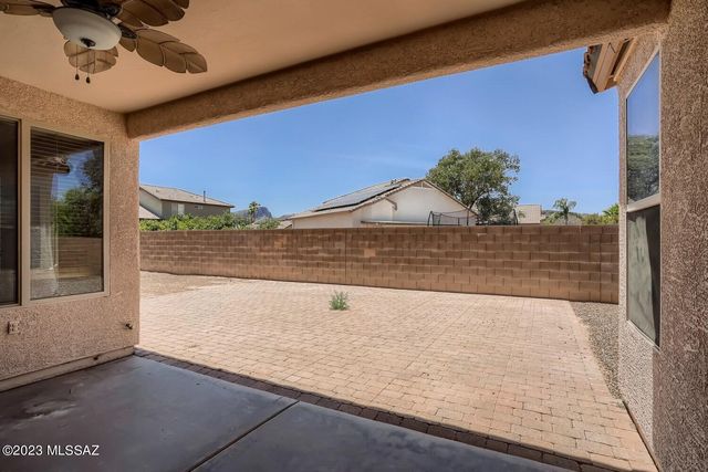 9213 N Desert Earth Place, Tucson, AZ 85743