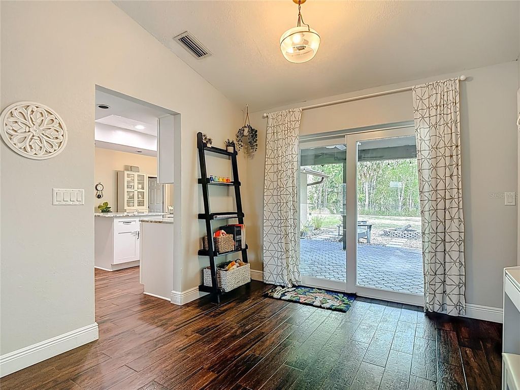 Image 13 of property listing at 12504 TWIN BRANCH ACRES ROAD, Tampa, FL 33626