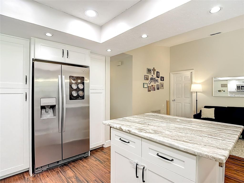 Image 18 of property listing at 12504 TWIN BRANCH ACRES ROAD, Tampa, FL 33626